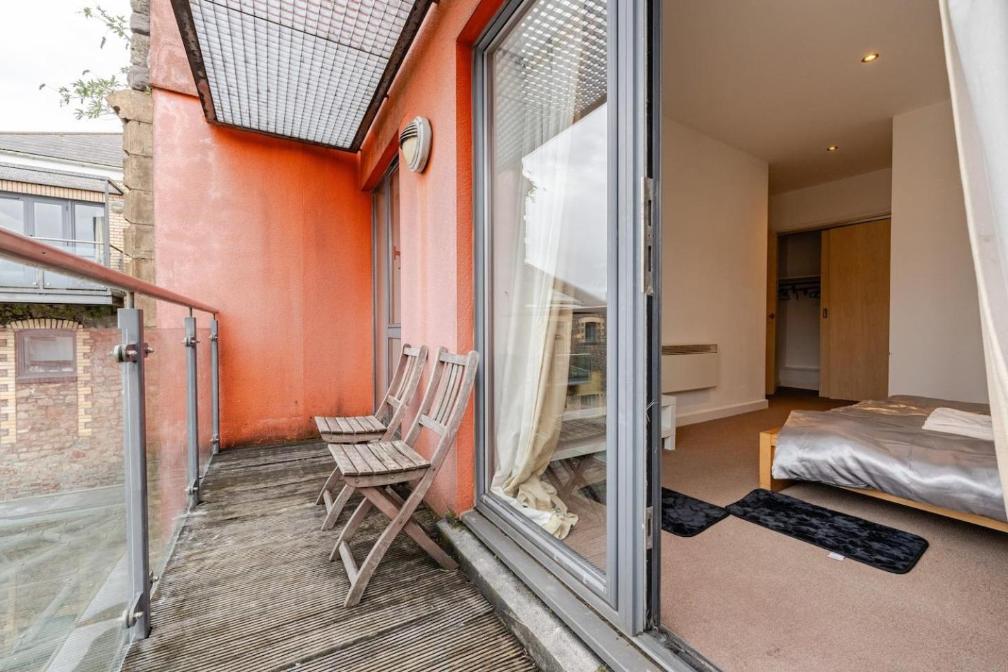 Private Room In Cardiff City Center 외부 사진