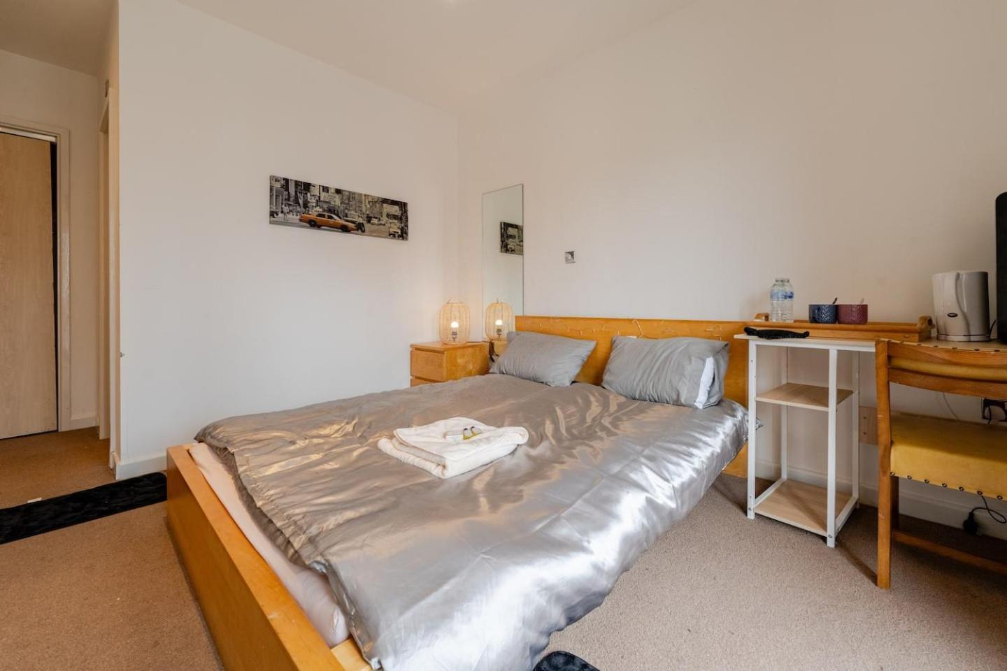 Private Room In Cardiff City Center 외부 사진